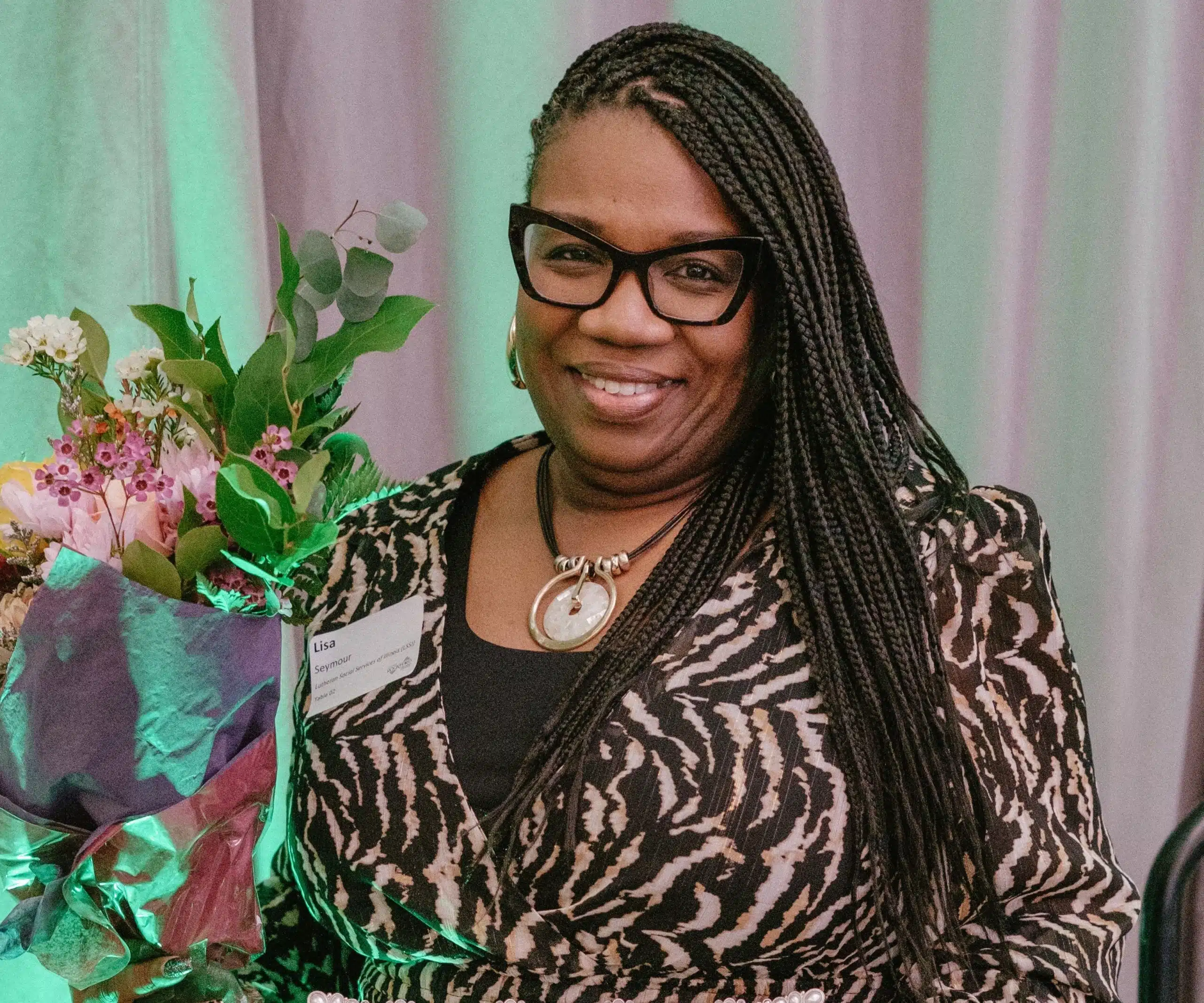 Lisa Seymour Recognized with Excellence in Leadership Award